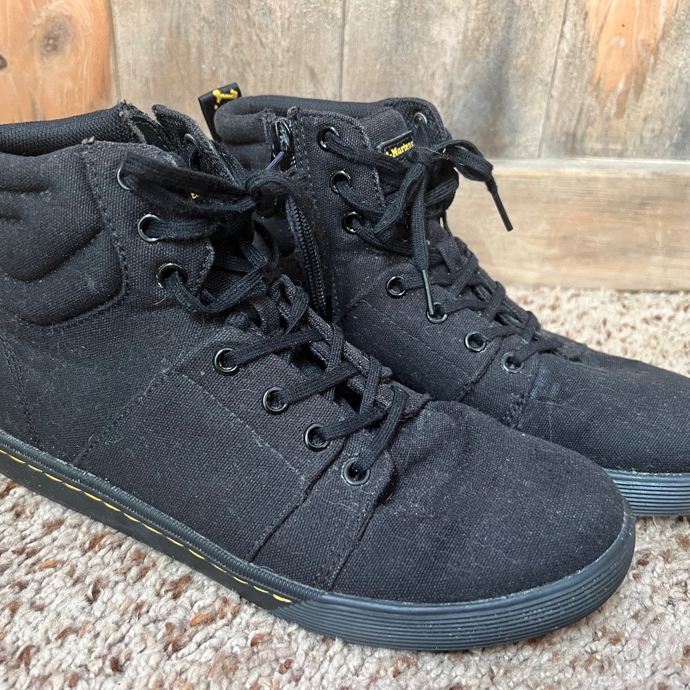 Dr Martens Rozarya ll Women’s size 8